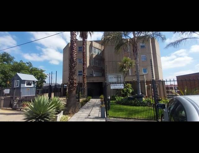 3 BEDROOM APARTMENT FOR SALE IN PRIMROSE HILL